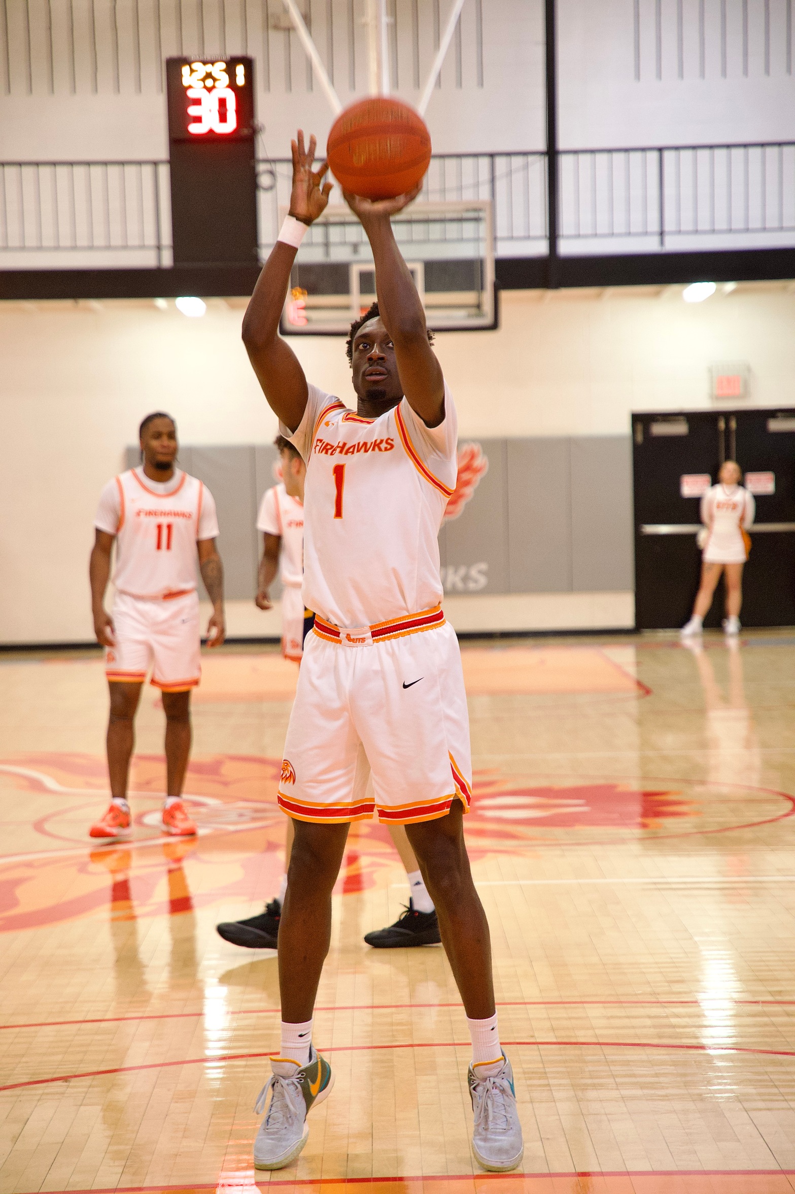 Wright Paces the Firehawks with 21, No. 7 UT Southern Falls Short to Loyola
